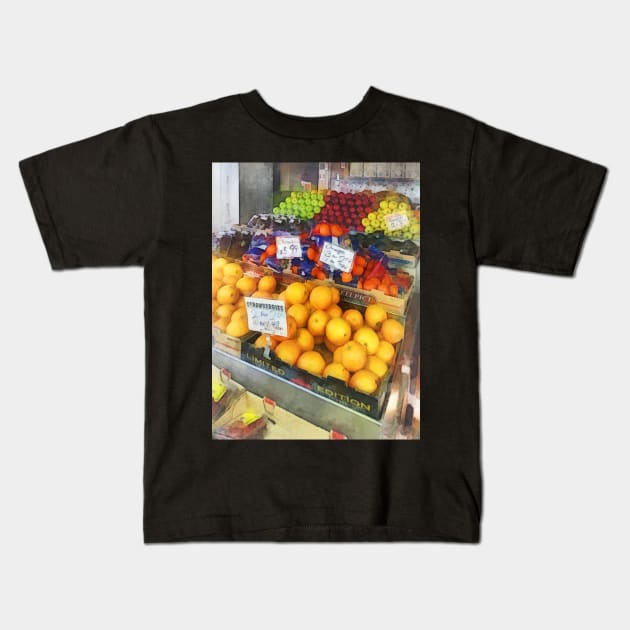 Food - Fruit Stand Hoboken NJ Kids T-Shirt by SusanSavad